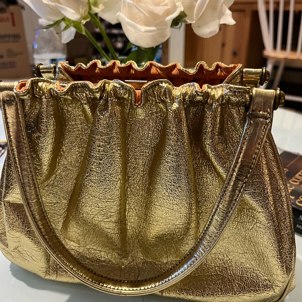 Chic Gold Shoulder Bag